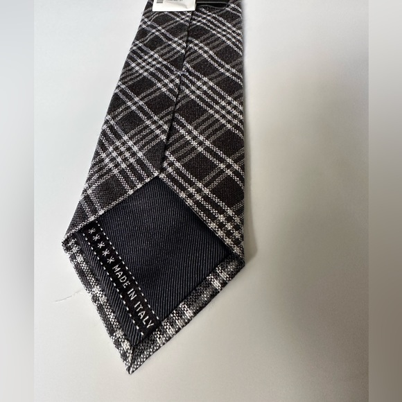 Authentic Ermenegildo Zegna Tie - Picture 7 of 9